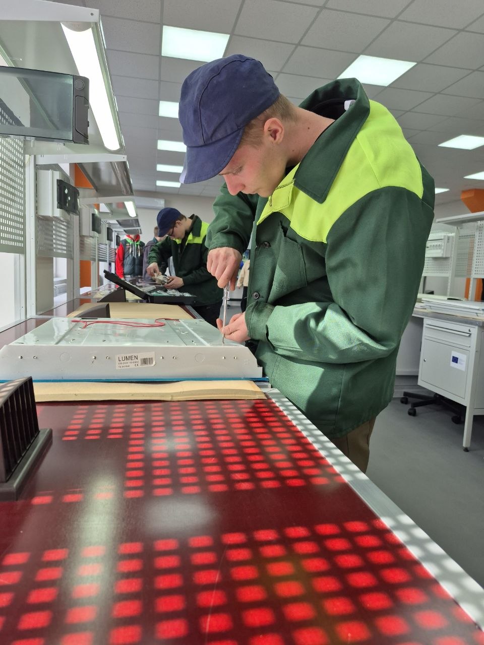 Навчально-практичний центр “Традиційні та альтернативні джерела живлення”